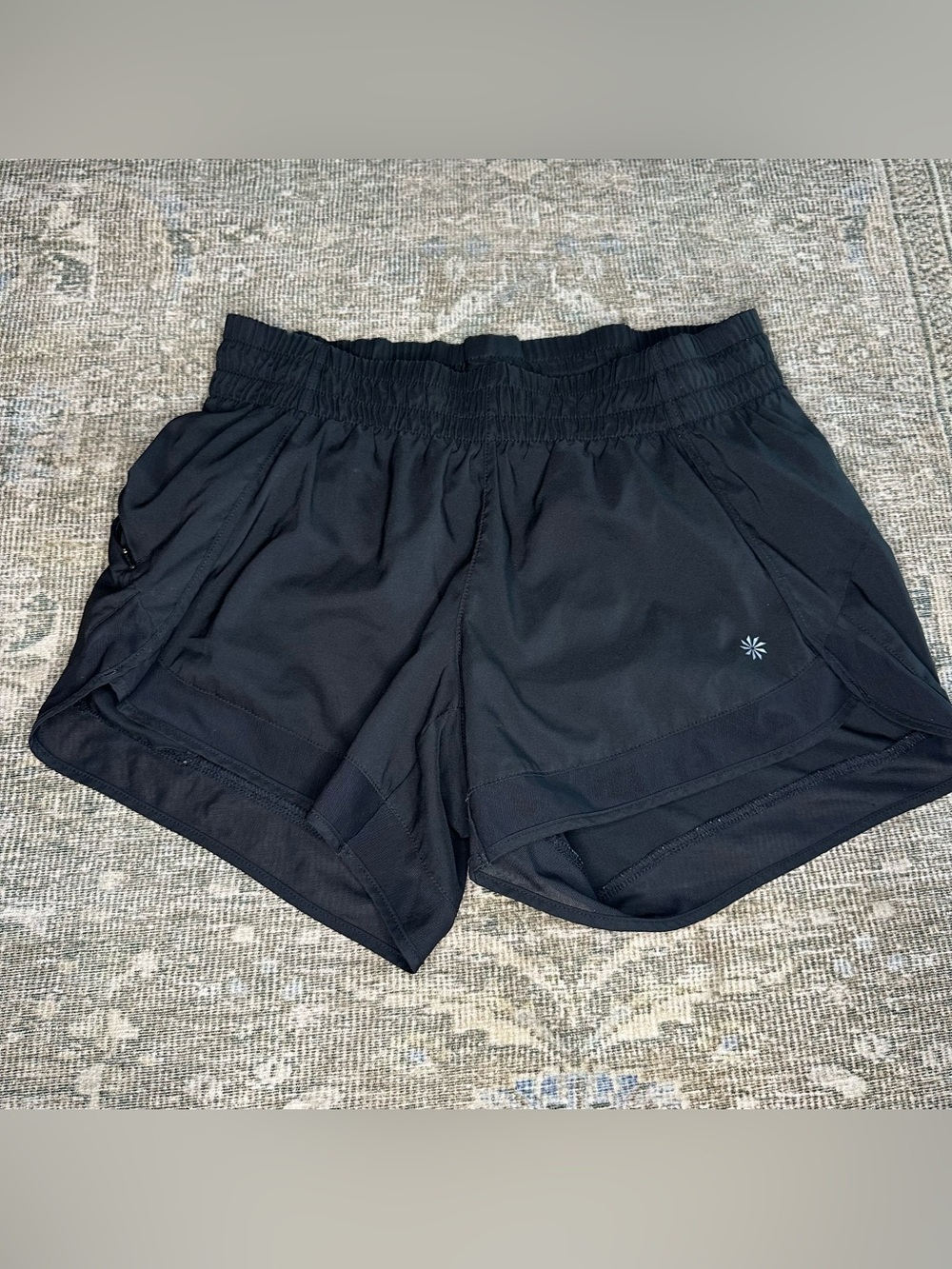 ATHLETA Mesh Racer Run Mid Rise 4" Short Black X-Small